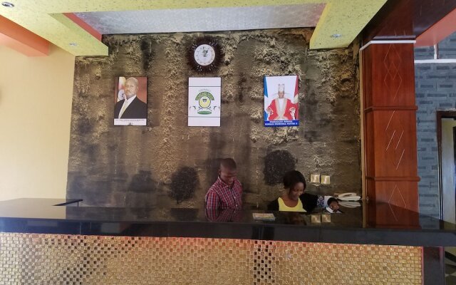 Sibyangu Standard Hotel