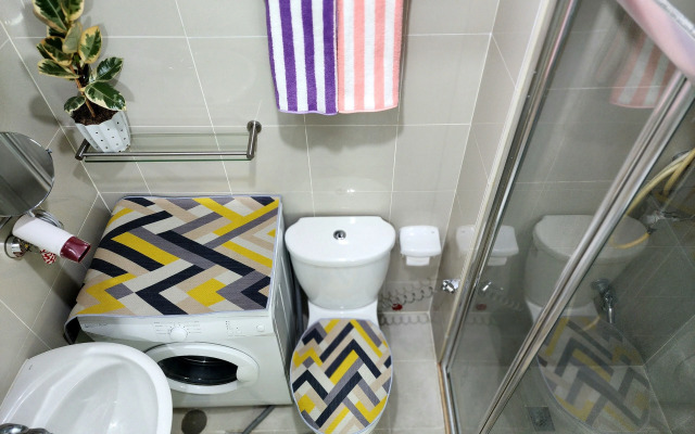 Elegant Studio @ Grass Residences 1-5 persons only, Quezon City