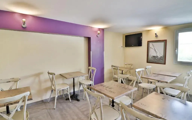 Hôtel Le Coudon - 83210 - La Farlède