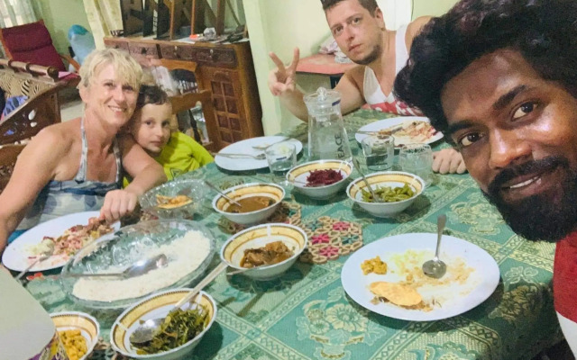 Riko surf House Hiri