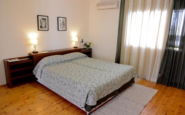 Logos hotel in Yad Hashmona