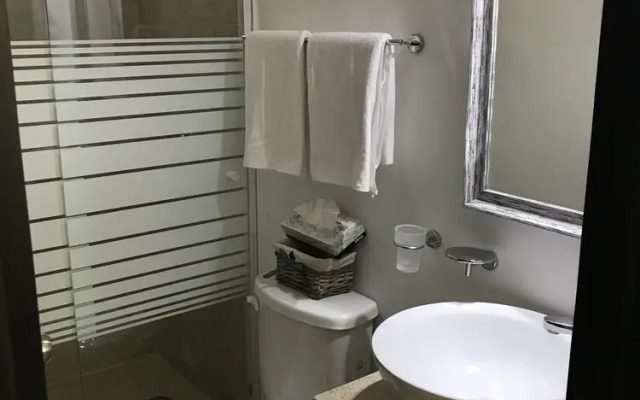 Playa Suites Apartment