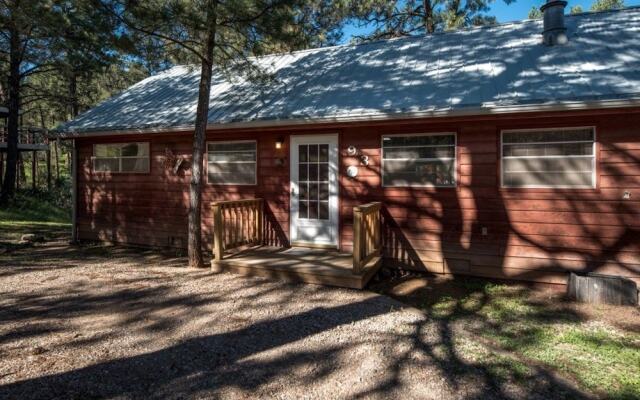 Petty Cabin - Two Bedroom Cabin