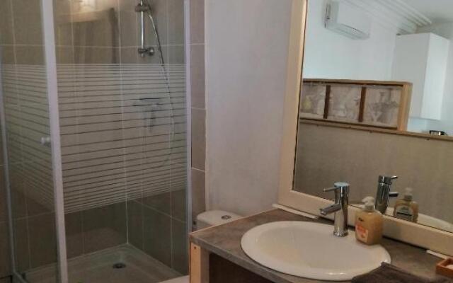 La Dolce Vita Studio indépendant avec terrasse