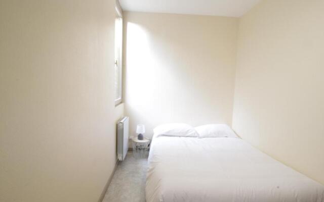 Tramway 12 RDC JAURES Cosy proche gare