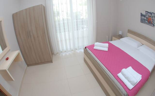 Wave Apartments Sarande