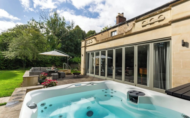 Vallis Oak Villa