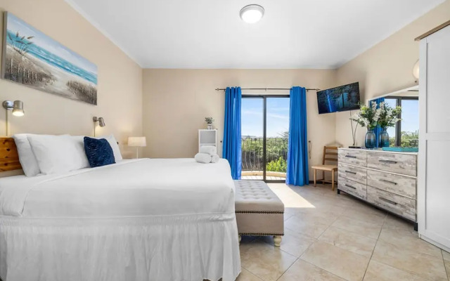 Townhome Goldcoast GYM Pools 24 7 Security