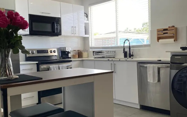 Sea Breeze Tunnel Hideaway 3