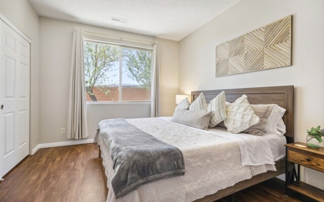 Welcoming Mesquite Condo w/ Pool Access!