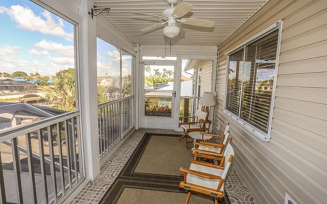 5211 Avenida Pescadora