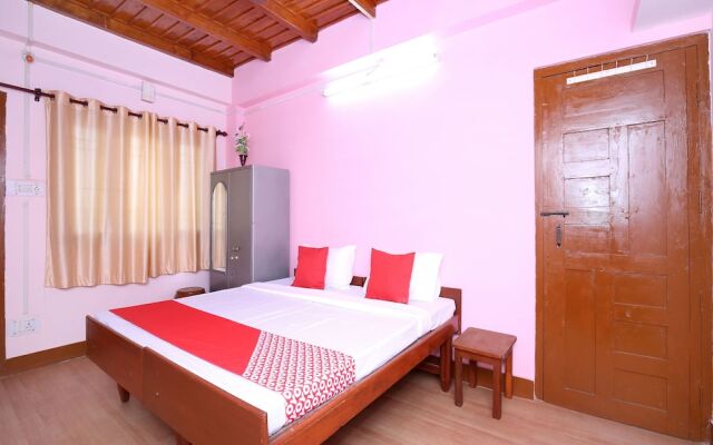 OYO 12795 Home Down Hill Stay Shoghi