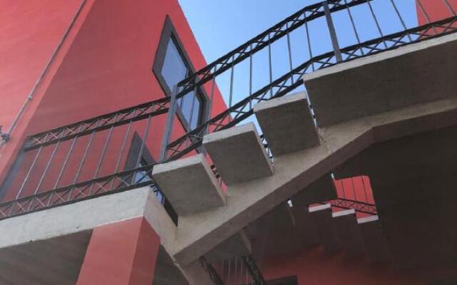 Doña Jose Suite & Apartments