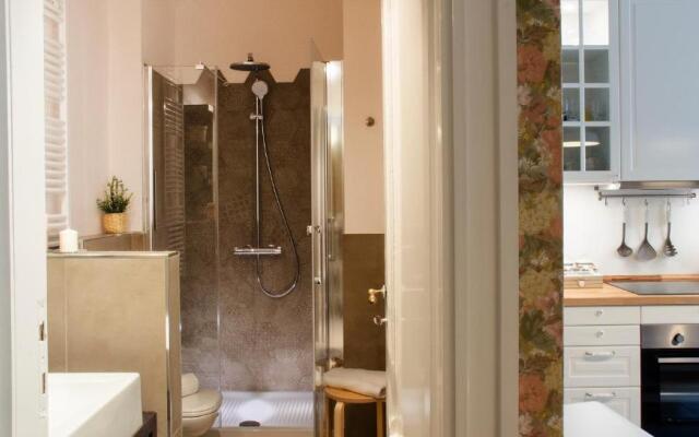 ALTIDO Charming 1BR Flat in Como