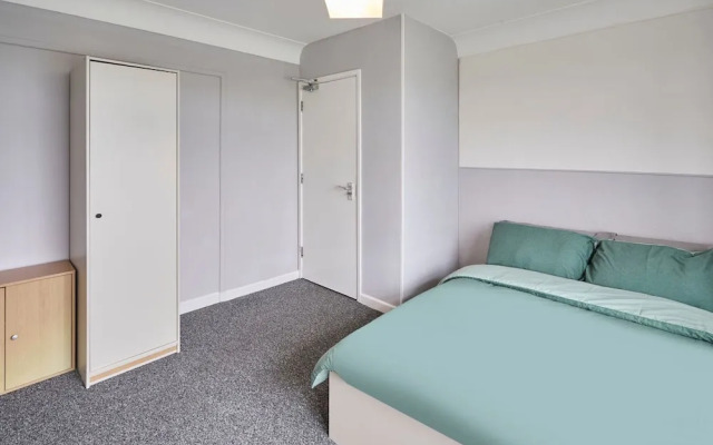 Host Stay Oldbury Road