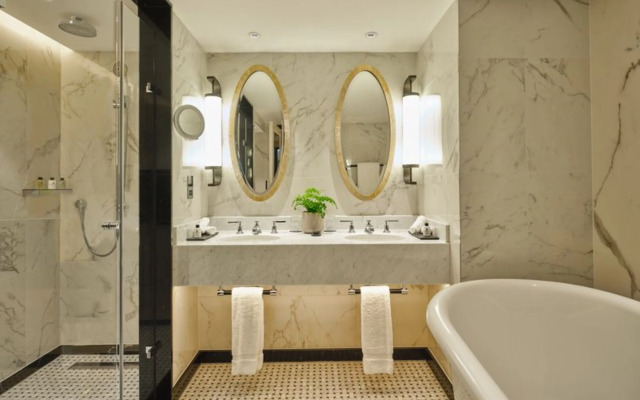 The Mayfair Townhouse – an Iconic Luxury Hotel