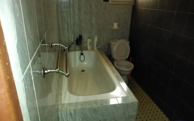 Fall Hostel