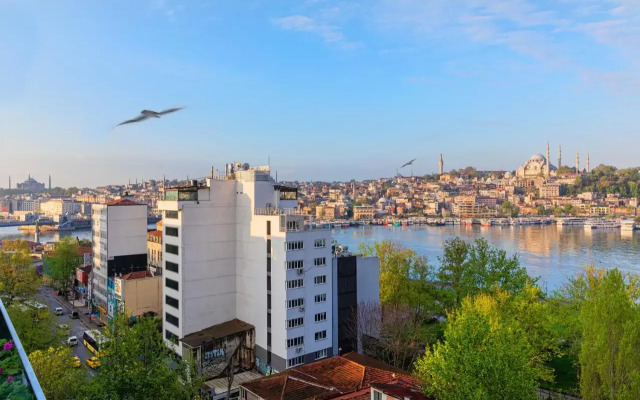 Csk The Halich Port Istanbul