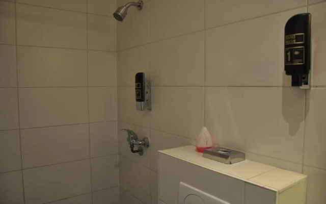 Amsterdam Inn - Digital Access