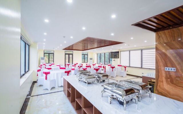 Dinh Gia Hotel