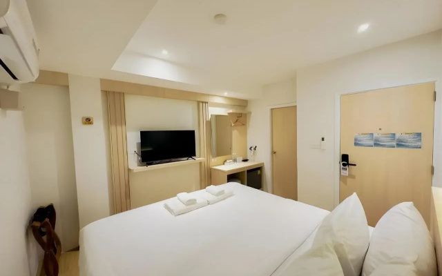 Zhennan Teabar Hotel