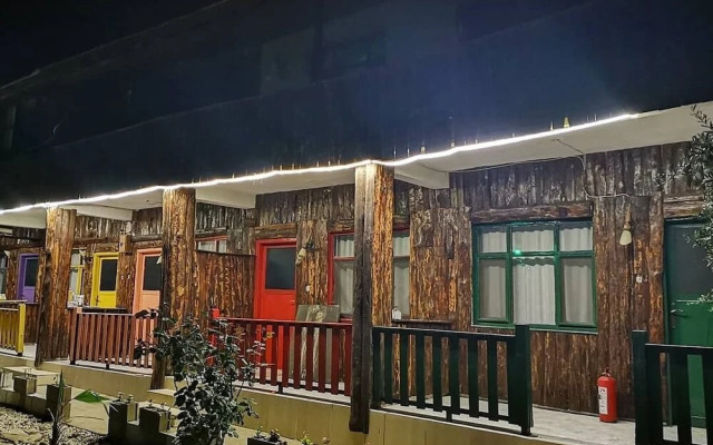 Ata Bungalows