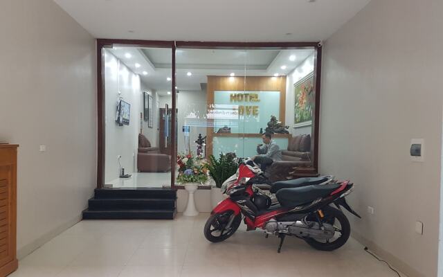 Love Hotel by OYO Rooms