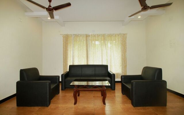 OYO 22276 Sujitha Service Apartments