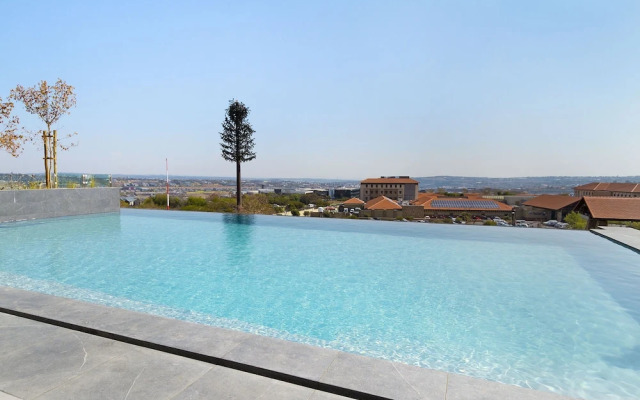 Ellipse Waterfall 3801