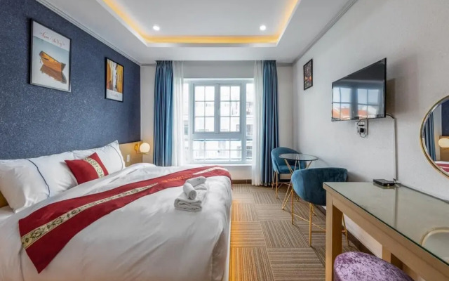 Capital O Saigon Sweet Hotel