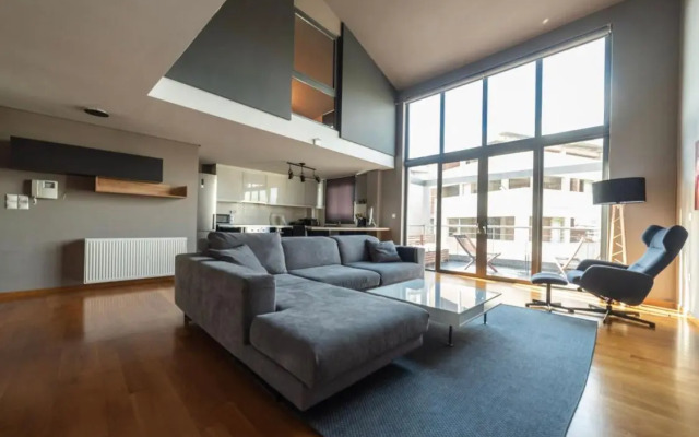 Minimal Brand New Loft next to Subway