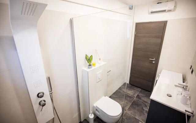 Villa Anđelina with pool - Zadar