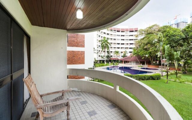 Cozy and Elegant Shahzan Court