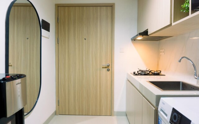 Well Furnished And Elegant 1Br At Bintaro Embarcadero Apartment