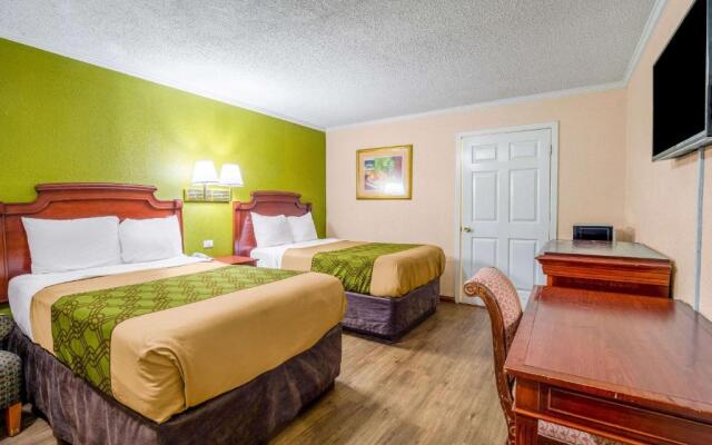 Rodeway Inn & Suites Fort Jackson