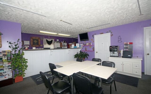 Surry Inn - Dobson - I-77 - Exit 93