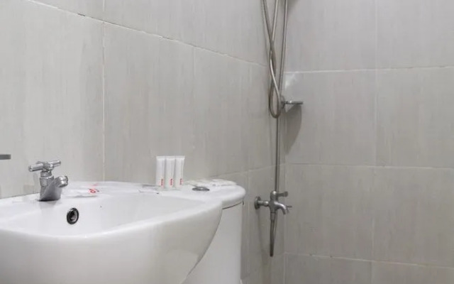 OYO 165 Circle-b Apartelle & Suites (Vaccinated Staff)