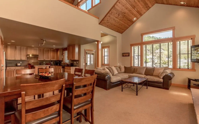 Roslyn Hideaway By Redawning