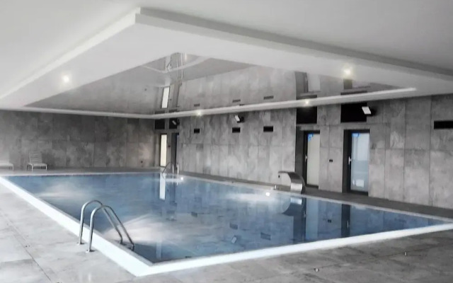 Apartment Overlooking the River, Pool, Dziwnow