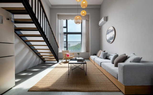 Locals Apartment House 29