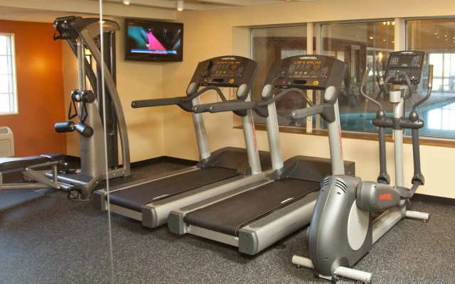 Country Inn & Suites by Radisson, Woodbury, MN