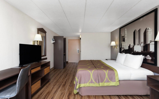 Super 8 by Wyndham Columbus
