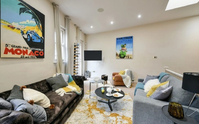 Central London Mews House