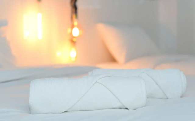 Maxela Rooms & Suites