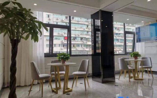 Yunyang Chenyi Hotel