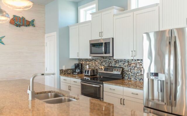 Turtle Paradise - 5 Br Home