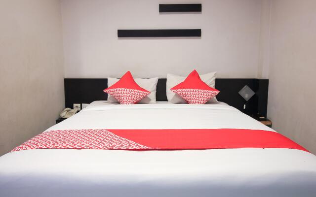 OYO 717 Hotel Dharma Utama Syariah