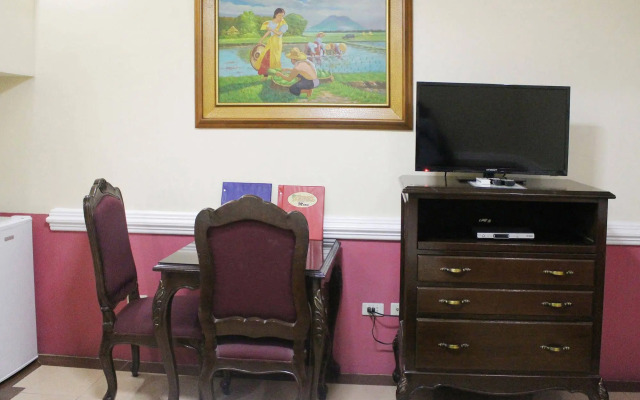 Kokomo's Suites Hotel