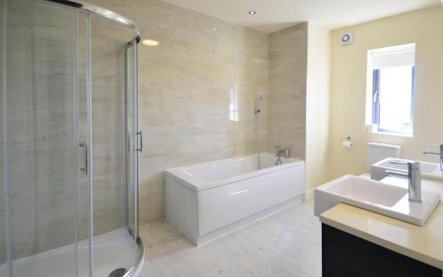 Property 260 Moyard