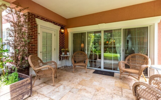 Reunion - 7656 Whisper Way